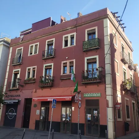 Atico Centrico Plaza Moravia ,san Julian. Apartment
